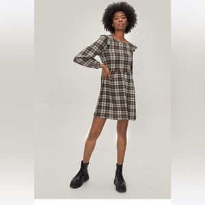 NWT…Nasty Gal Brown Plaid Dress with Ruffle Shoulder…SZ 10